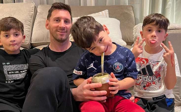 Messi ona heyran olduğunu AÇIQLADI