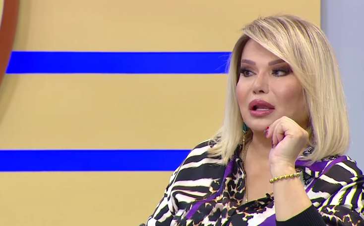 Müğənni Nazənin efirdə hönkürdü: 