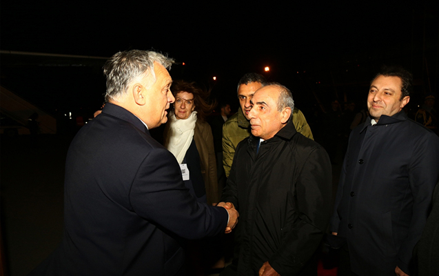 Viktor Orban Azərbaycana işgüzar səfərə gəldi