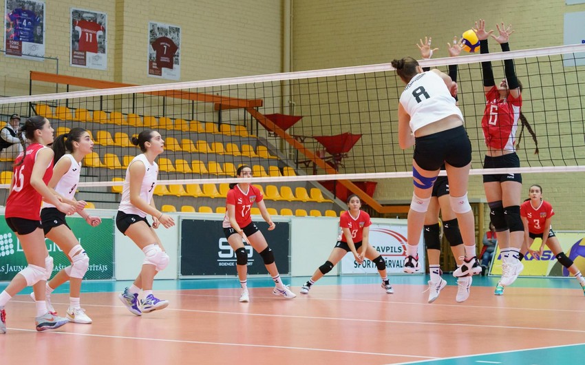 Voleybol millimiz son görüşündə də UDUZDU