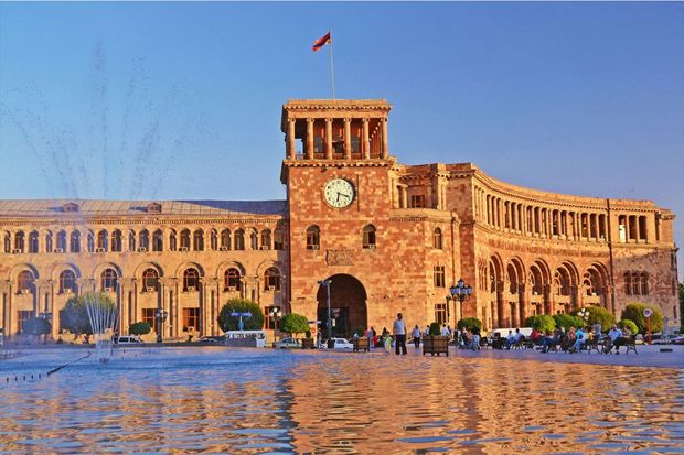“Ermənistanda uşaqları terror təşkilatına cəlb edirlər” - Türkiyəli ekspert