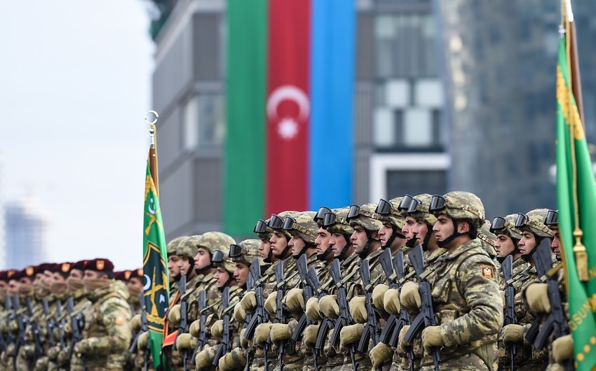 Azərbaycanda hərbçilərin pensiya yaşı artırılır