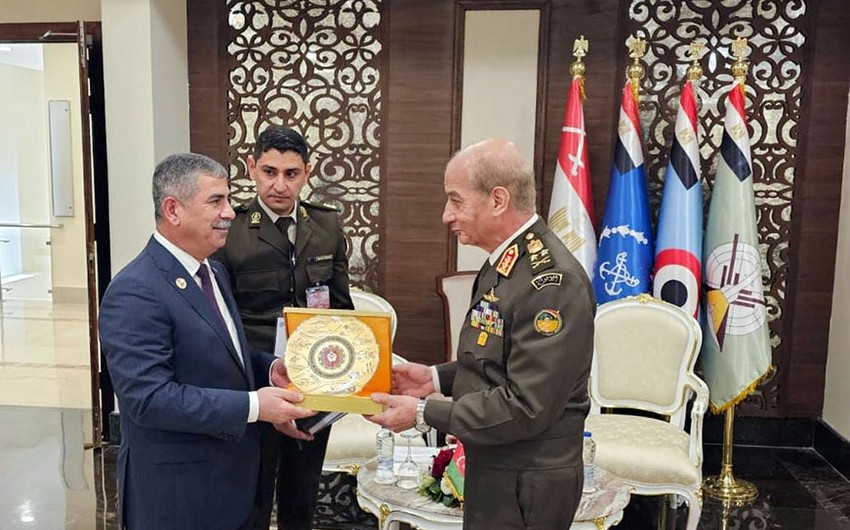 Nazirlər hərbi əməkdaşlığı müzakirə etdilər - FOTO