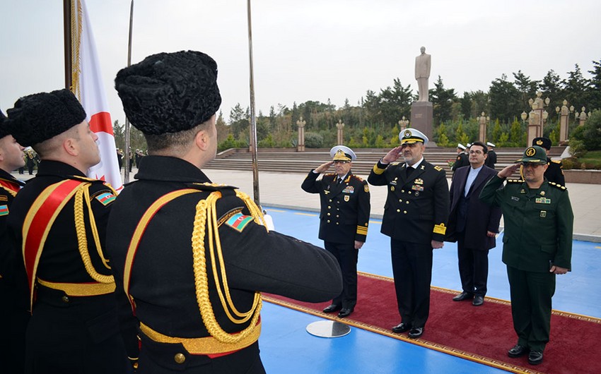 Azərbaycan və İran Hərbi Dəniz Qüvvələri komandanlarının görüşü olub - FOTO