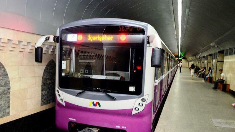 Bakı metrosunda DAVA: müəllimi döydü, sonra...