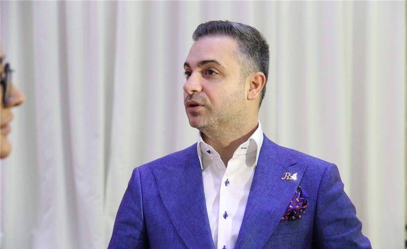 Müğənni Rüfət Axundov sürət həddini aşdı, polis maşını saxladı - VİDEO