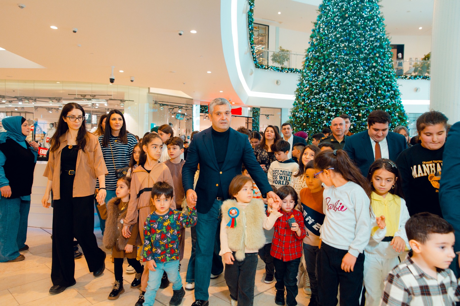 Şəhid övladları “Qürür dolu Yeni il” bayram tədbirində doyunca əyləniblər - VİDEO + FOTO