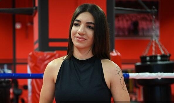 Bakıda kikboksçu qız sevgilisi tərəfindən vəhşicəsinə döyüldü - FOTO
