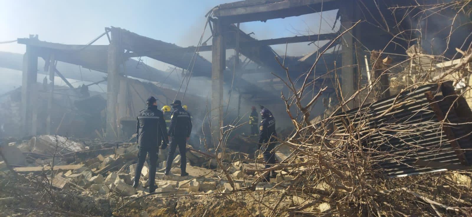 Bakıdakı yanğın məhdudlaşdırılıb, rəsmilər hadisə yerindədir