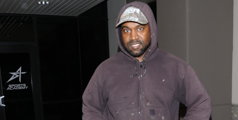 Kanye Uest dişlərini çıxararaq almazdan daha bahalı materialla əvəz etdi - FOTO