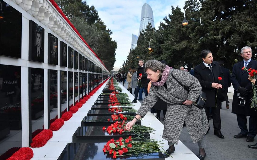 Latviya səfirliyi Azərbaycana başsığlığı verdi - FOTO