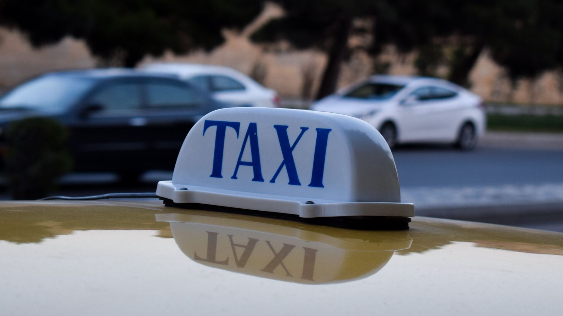 Azərbaycanda 8 saatdan çox işləyən taksi sürücüləri CƏRİMƏLƏNƏCƏK?