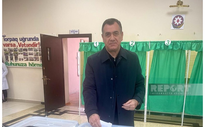 Prezidentliyə namizəd Qüdrət Həsənquliyev SƏS VERDİ