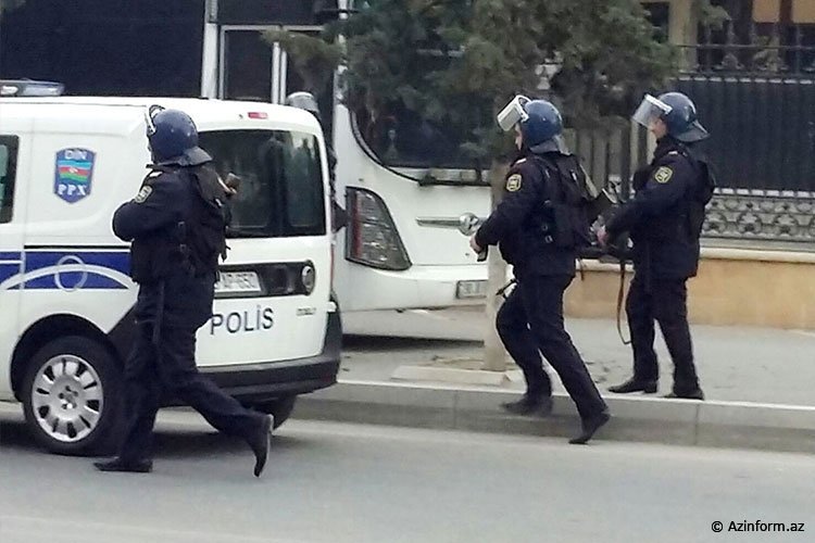 Polis ƏMƏLİYYAT KEÇİRDİ - 55 nəfər SAXLANILDI