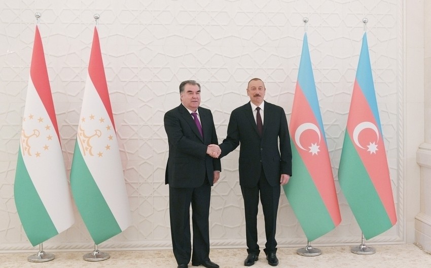 Emoməli Rəhmon Prezident İlham Əliyevə ZƏNG ETDİ