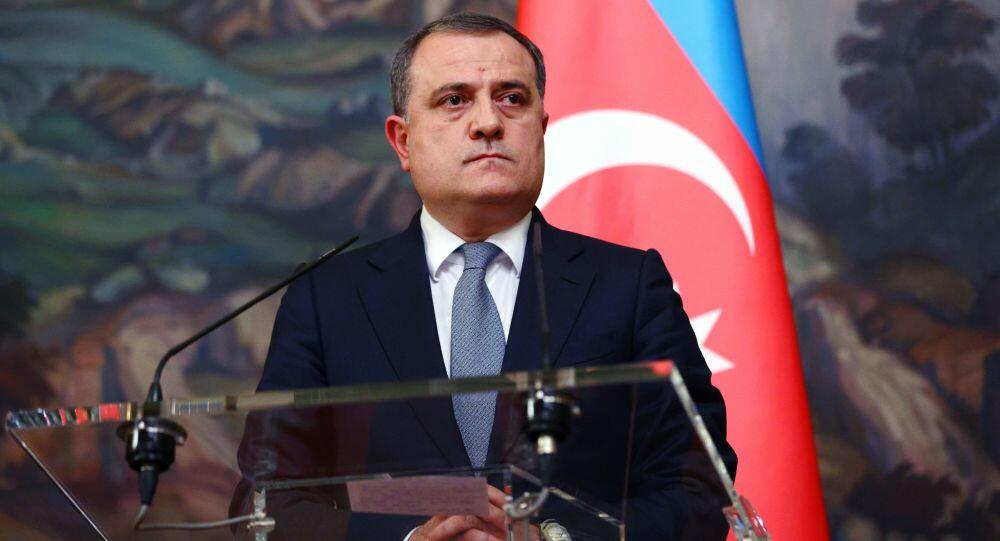 Ceyhun Bayramov braziliyalı senatorla görüşdü