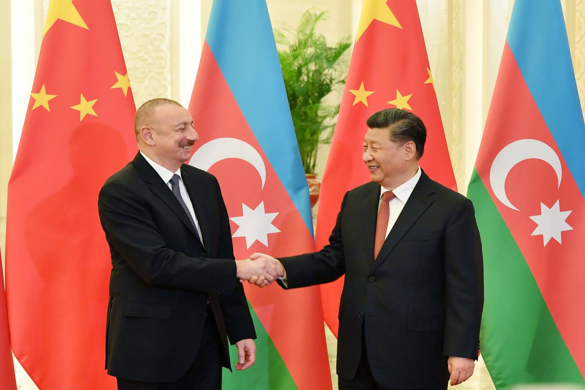 Prezident İlham Əliyev Çin liderini TƏBRİK ETDİ