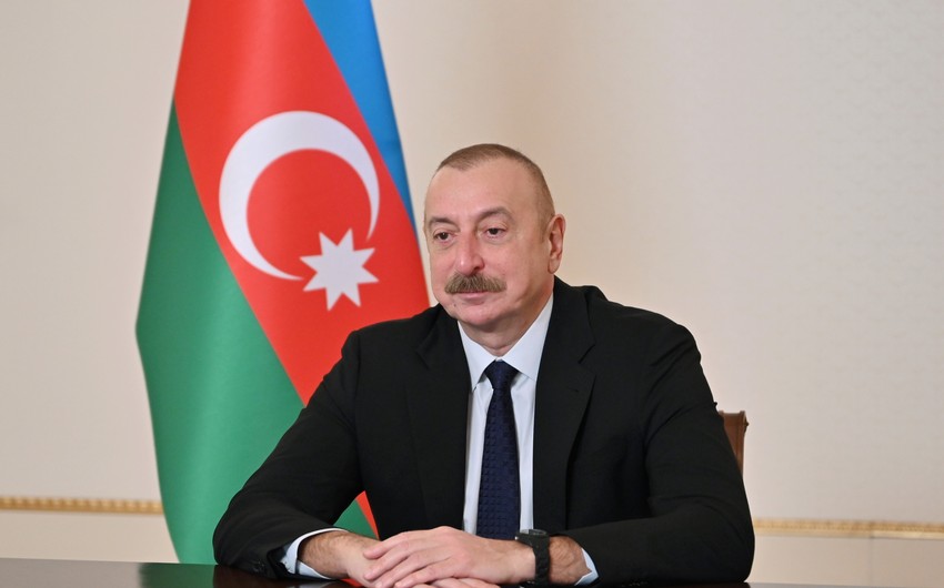 Slovakiyanın Baş naziri İlham Əliyevi TƏBRİK ETDİ
