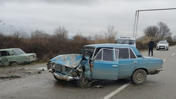 Kürdəmirdə yol qəzası baş verib, xəsarət alanlar var