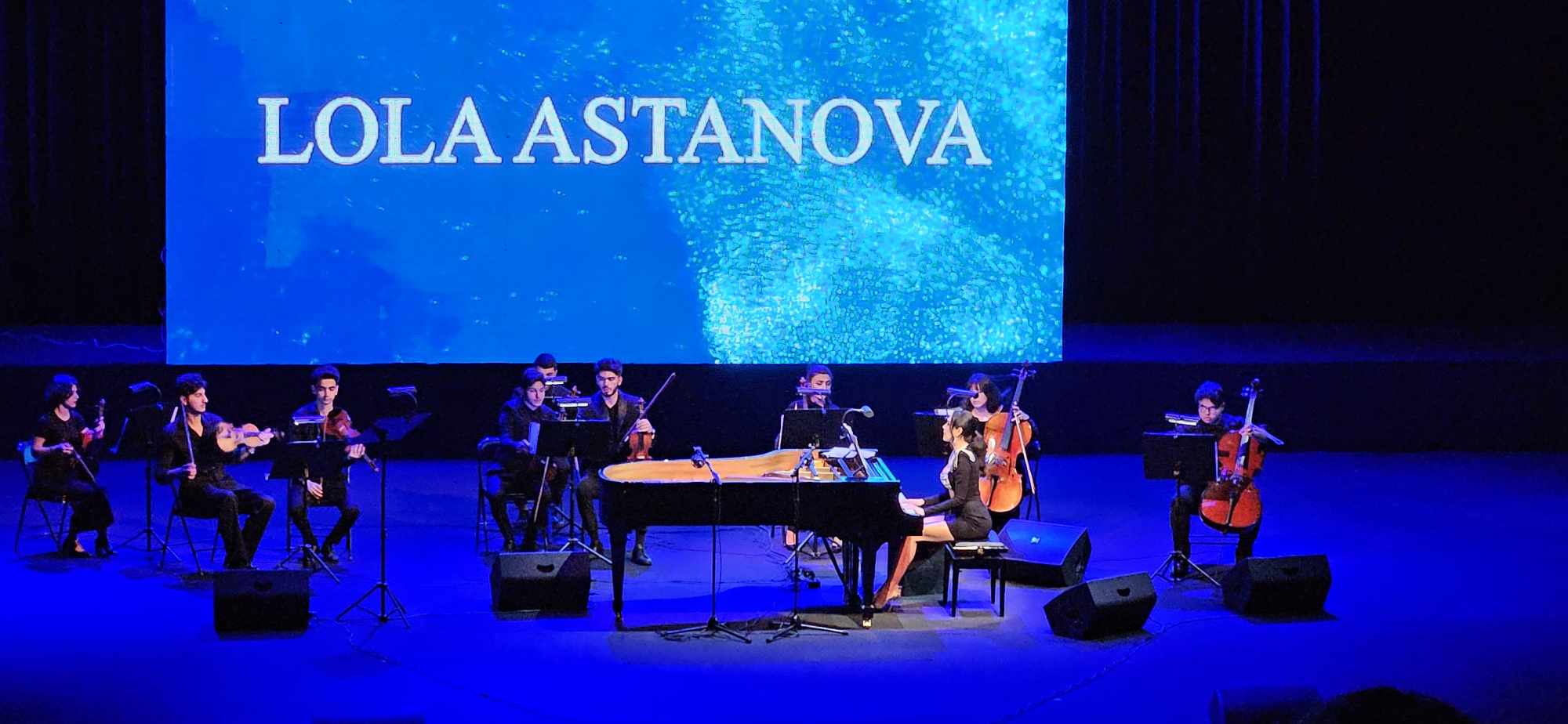 Piano ifaçısı Lola Astanova Bakıda - FOTO