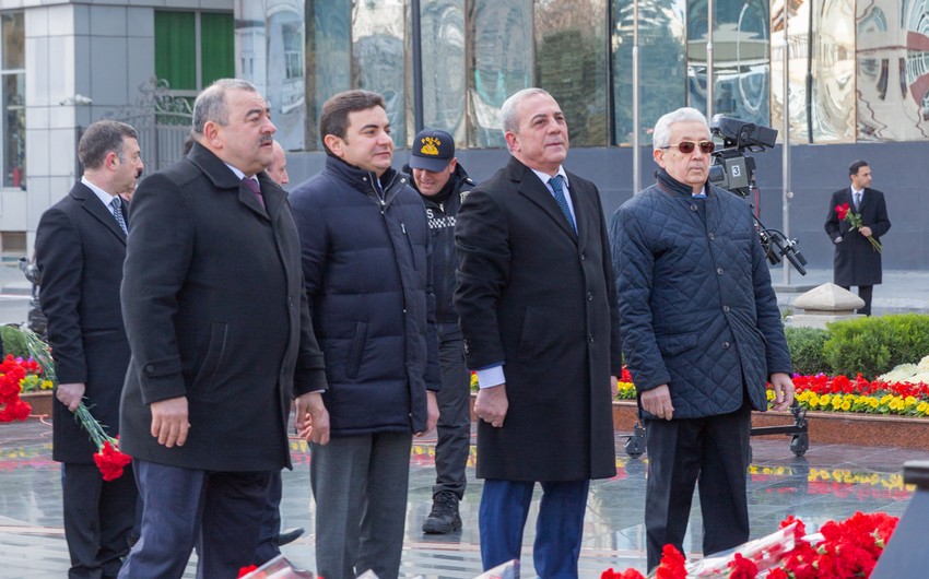 AZAL-ın kollektivi Xocalı qurbanlarının əziz xatirəsini ehtiramla YAD ETDİ - FOTO