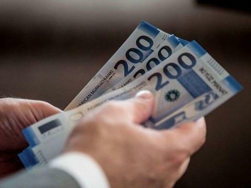 Azərbaycanda bu şəxslərin maaşları ARTIRILDI