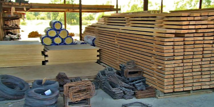 Tikinti materialları olan anbarda güclü yanğın baş verdi - FOTO