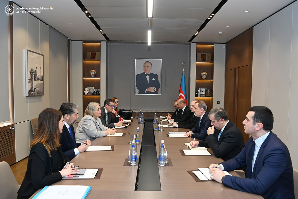 Ceyhun Bayramov Aleksandra Papadopulunu QƏBUL ETDİ