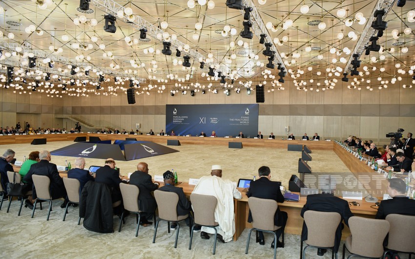 XI Qlobal Bakı Forumunun ikinci iş günü BAŞLADI