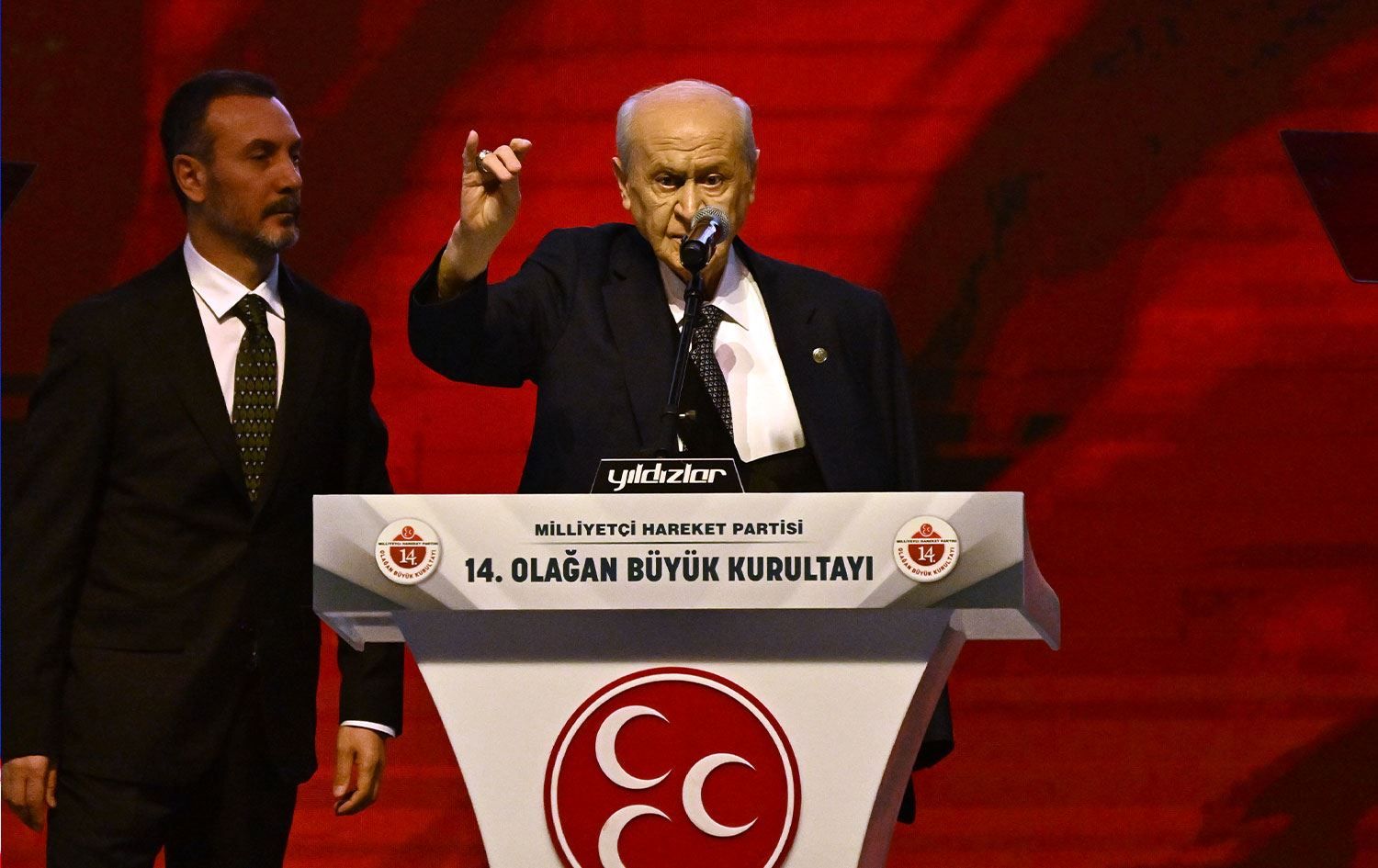 Dövlət Baxçalı yenidən MHP sədri seçildi