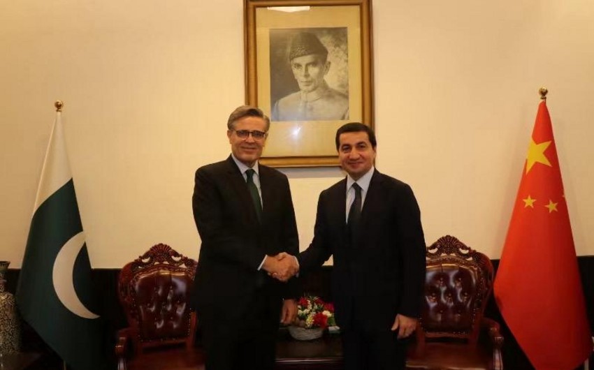 Hikmət Hacıyev Pekində Pakistanın Çindəki səfiri ilə GÖRÜŞDÜ - FOTO