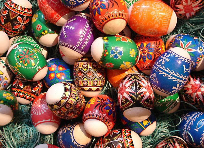 Bayram yumurtasını bu vasitələrlə boyamaq TƏHLÜKƏLİDİR: