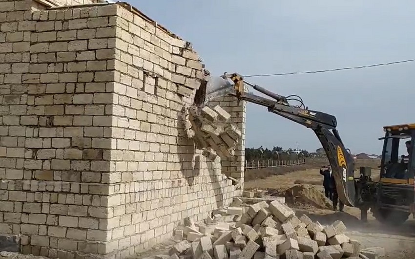 Qalada qanunsuz tikililər SÖKÜLDÜ - FOTO/VİDEO