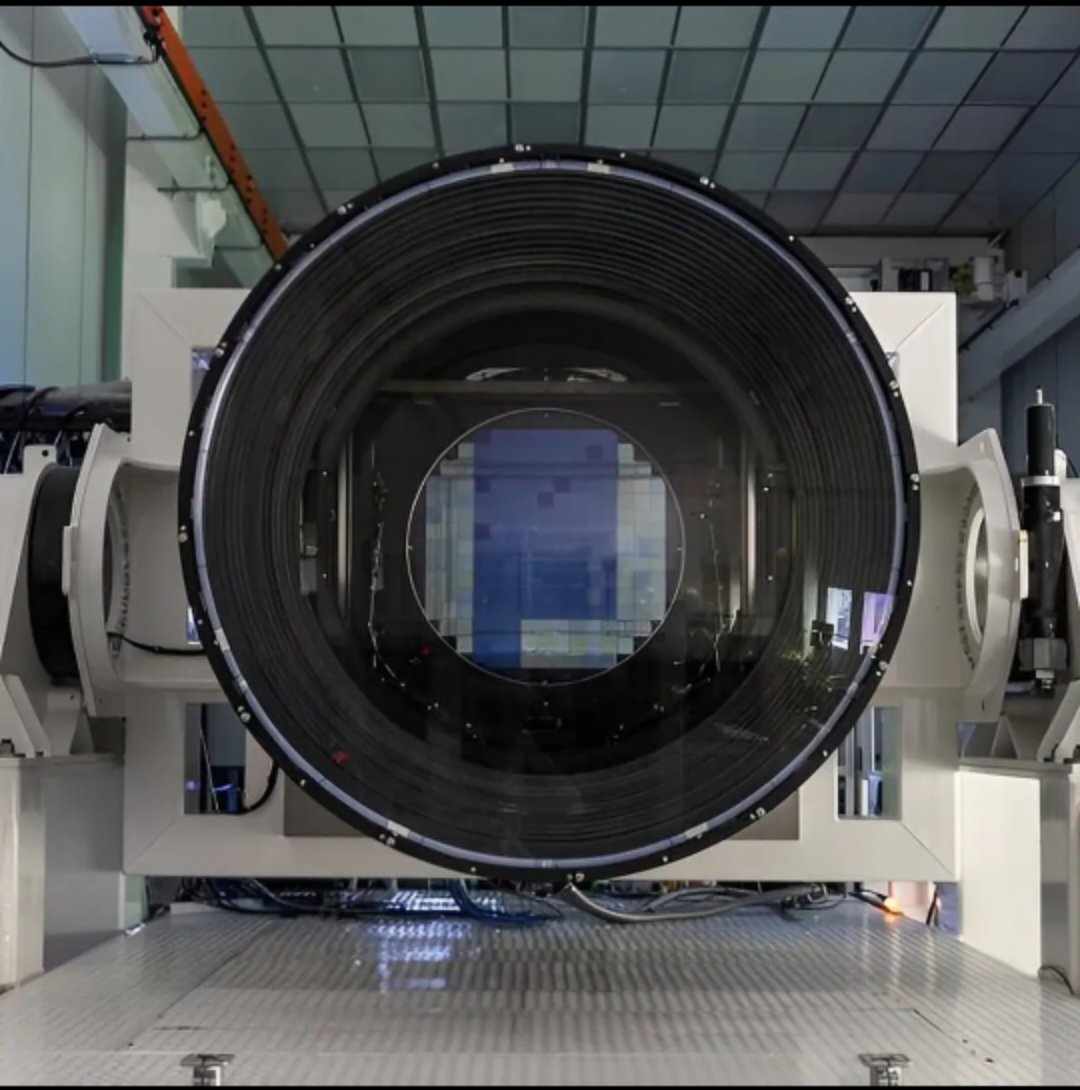 Dünyanın ən böyük kamerası yaradıldı - FOTO