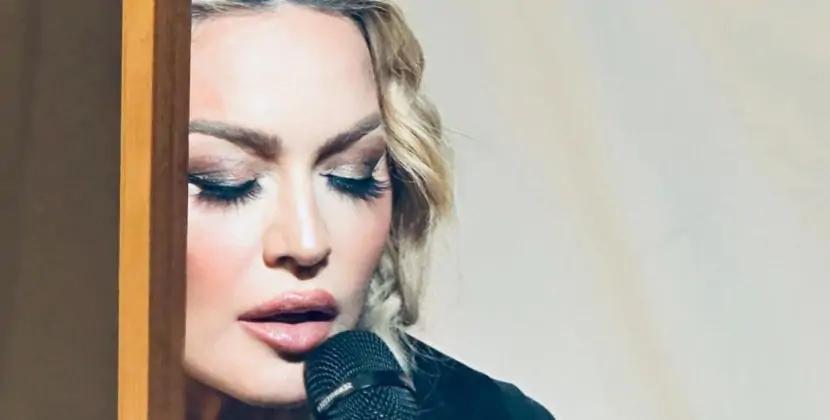 Pərəstişkarları Madonnanı məhkəməyə verdi - FOTO