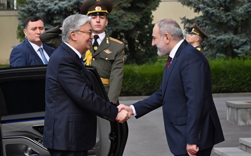 Qazaxıstan Prezidenti Ermənistanın baş naziri ilə GÖRÜŞDÜ