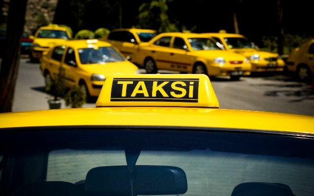 Azərbaycanda bu taksi şirkəti BAĞLANIR - FOTO