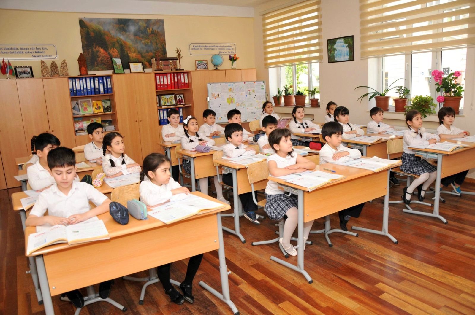 82 min uşaq avtomatik birinci sinifə QƏBUL OLUNDU