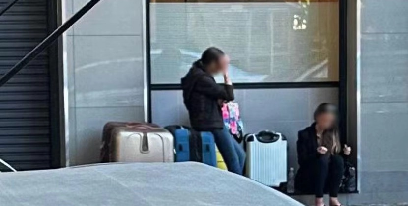Ana və qızı üç aydır “McDonald's”da yaşayır: