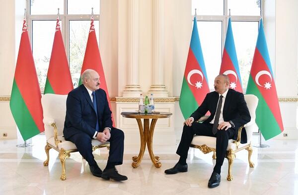 Dünyada vəziyyət sürətlə mənfiyə doğru dəyişir - Prezident