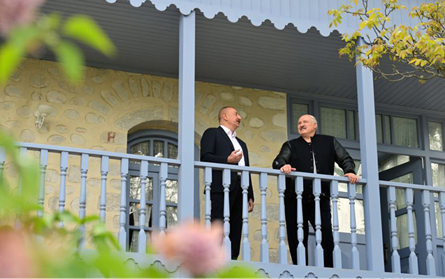Prezidentlər üçün naharda bu menyu hazırlanıb - FOTO