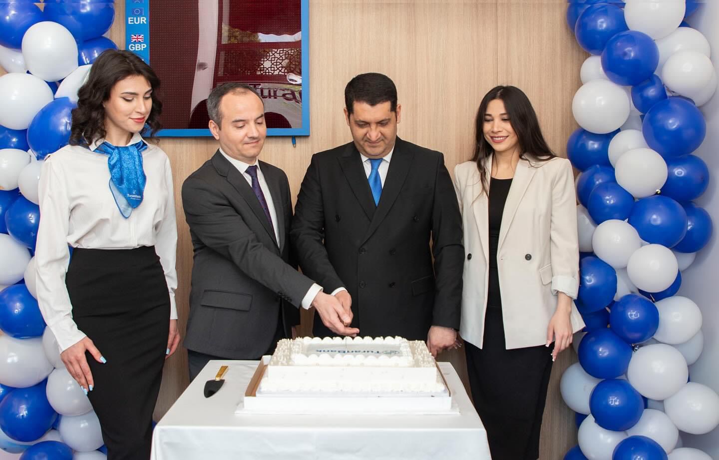 TuranBank İçərişəhərdə yeni şöbəsini istifadəyə verdi - FOTO