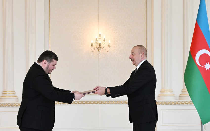 İlham Əliyev Ukrayna səfirinin etimadnaməsini QƏBUL ETDİ - FOTO