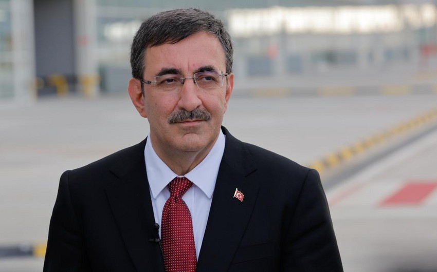Cevdet Yılmaz Azərbaycanı TƏBRİK ETDİ