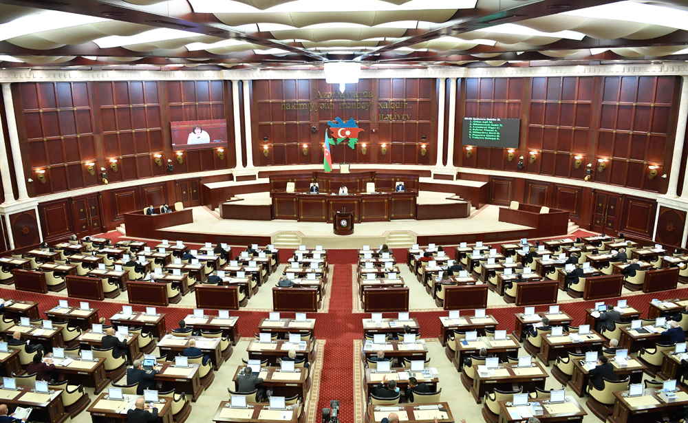 Milli Məclisin növbədənkənar sessiyasının ilk plenar iclasının gündəliyi AÇIQLANDI
