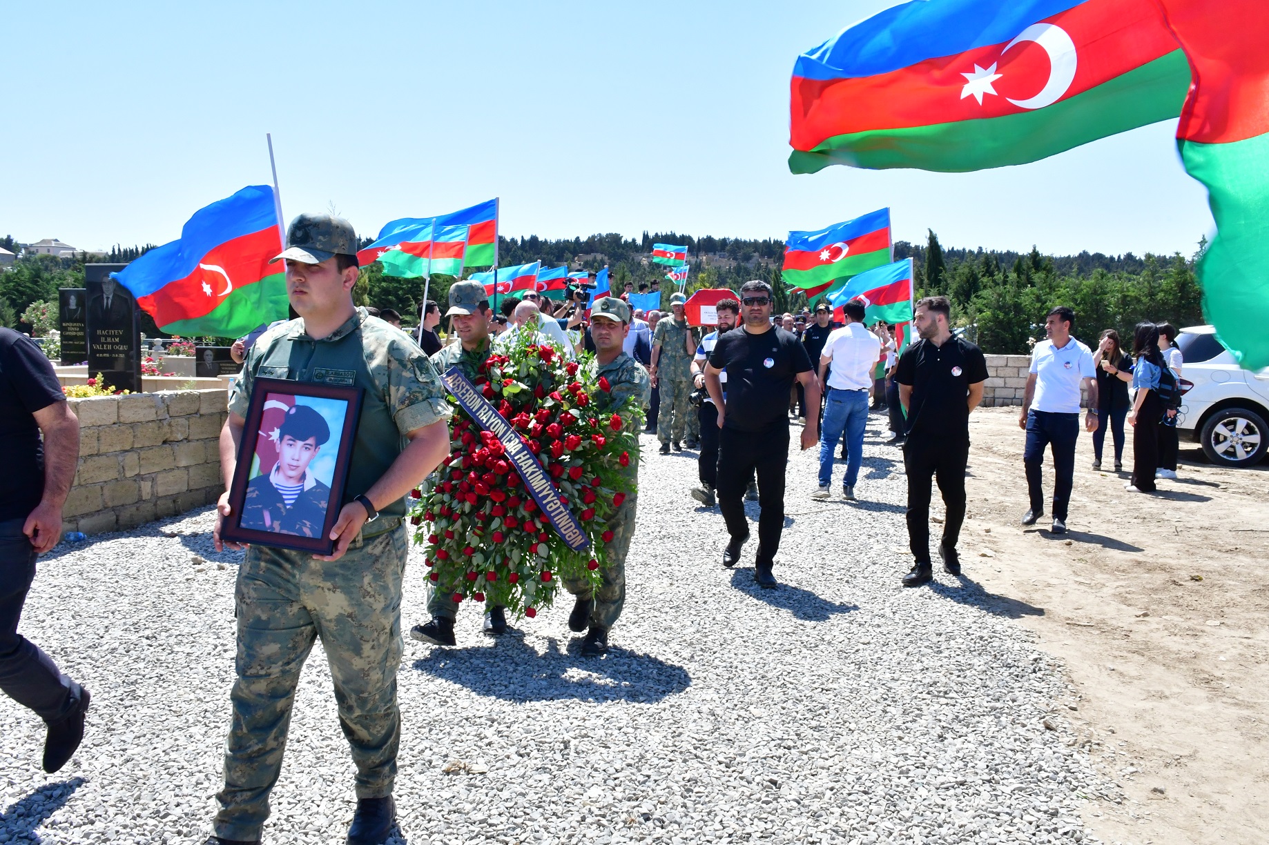 Birinci Qarabağ Müharibəsi şəhidləri Mehdiabadda dəfn edildilər - FOTOLAR