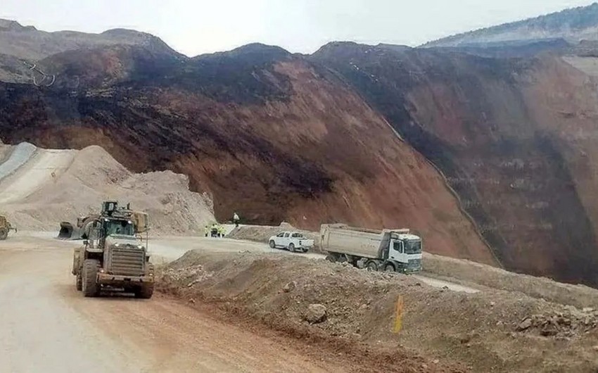 Türkiyədə mədəndə torpaq altında qalan beş nəfərin meyiti TAPILDI