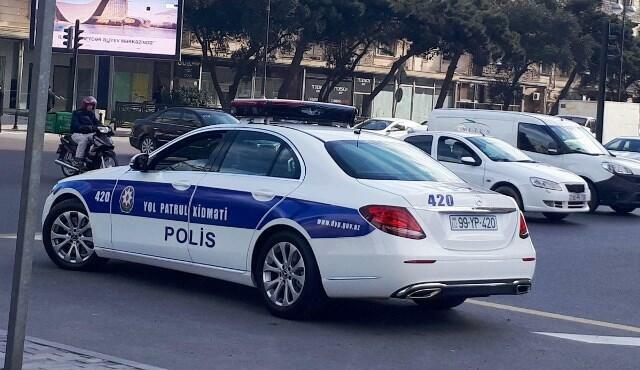 Polis avtomobilinin iştirakı ilə qəza baş verib - FOTO