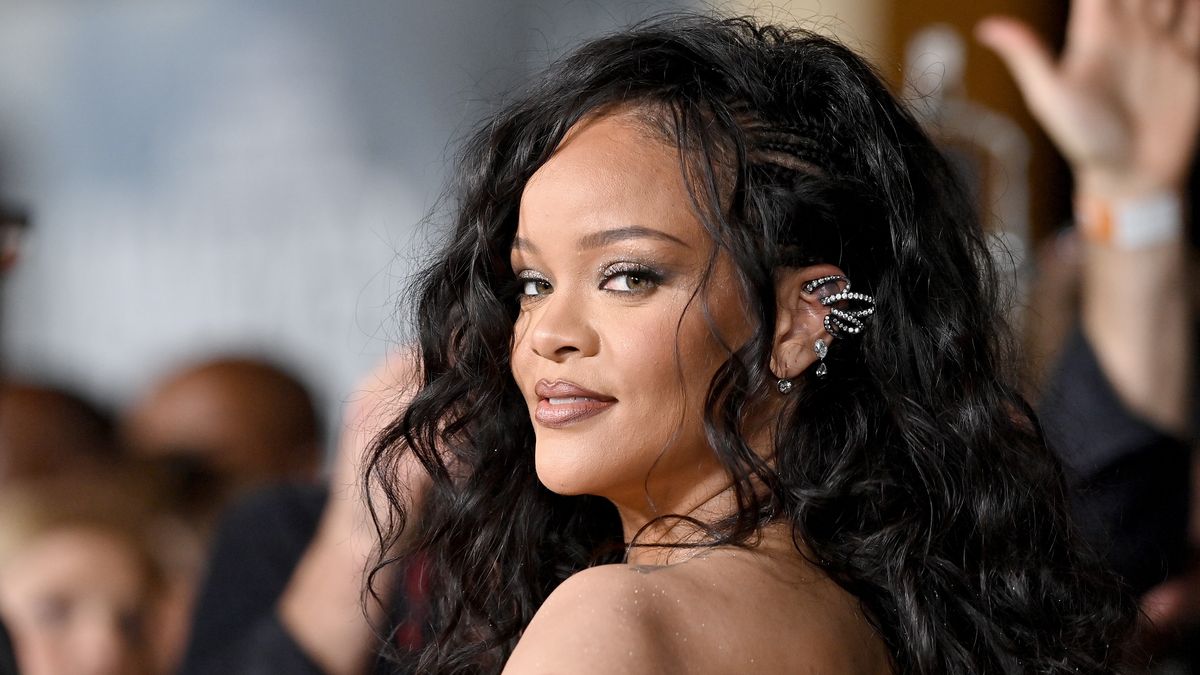 Rihanna “J\'Adore Dior” ətirinin yeni siması OLDU