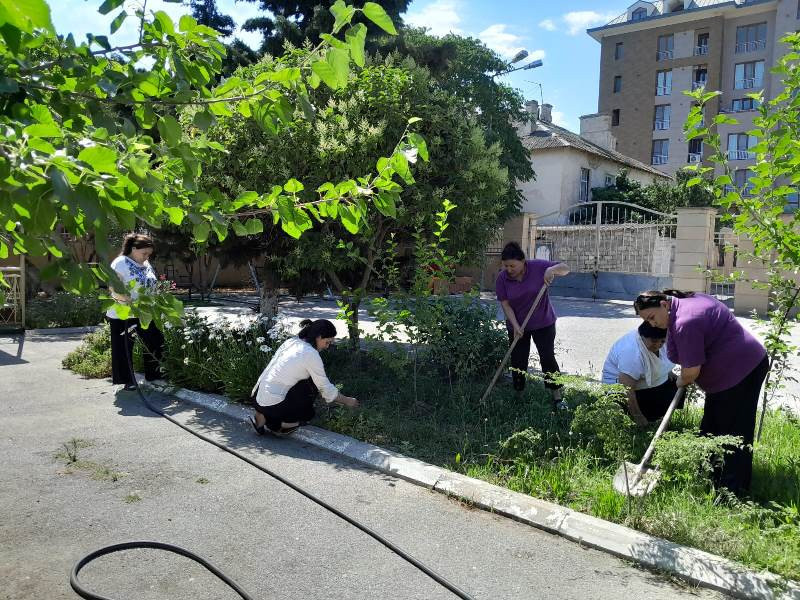 Bakının 550 küçəsi yuyulub